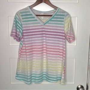 Now N Forever Women’s Multicolor V Neck T-Shirt Size Medium